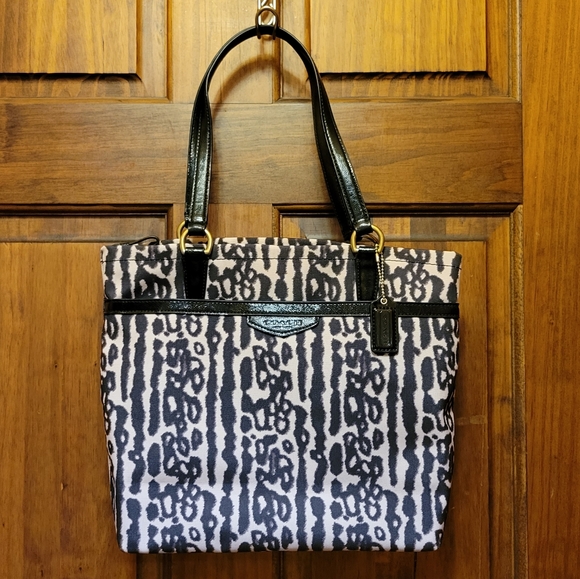 Coach Signature Sis Leopard Ocelot Animal Print Zip Tote...